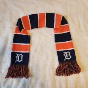Detroit Tigers scarf